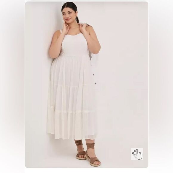 TORRID Maxi Chiffon And Lurex Tiered Dress , white & gold , size 1/1X/14-16. - Picture 1 of 11